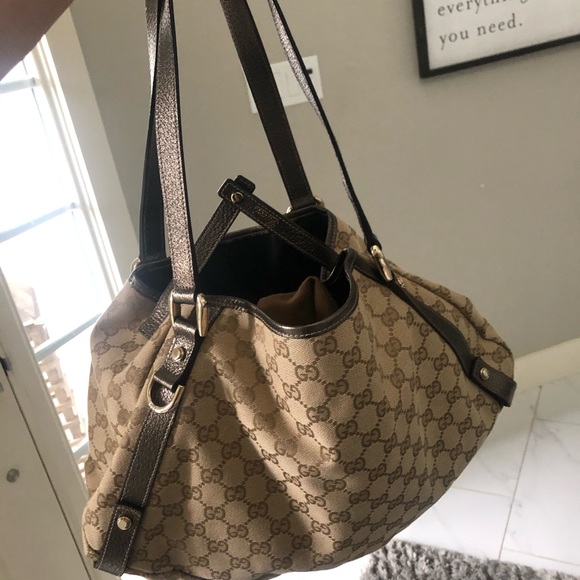 Authentic NWT Gucci Abbey Medium Tote Bag 130736 - Picture 7 of 9